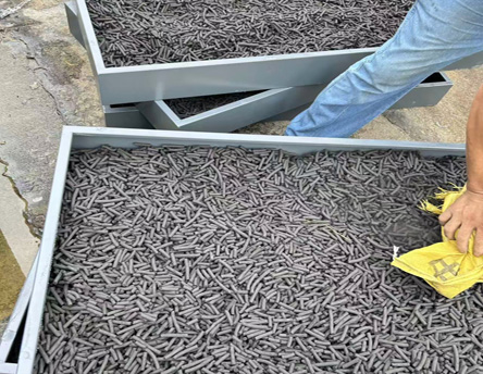 東莞活性炭箱更換活性炭就找東莞科尚環(huán)保公司 東莞活性炭箱更換活性炭就找東莞科尚環(huán)保公司